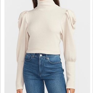 NWT Puff Sleeve Sweater